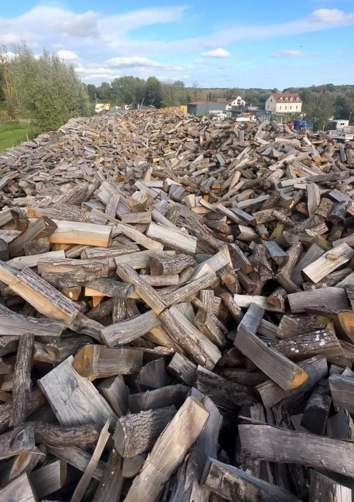 Livraison de bois de chauffage Lésigny