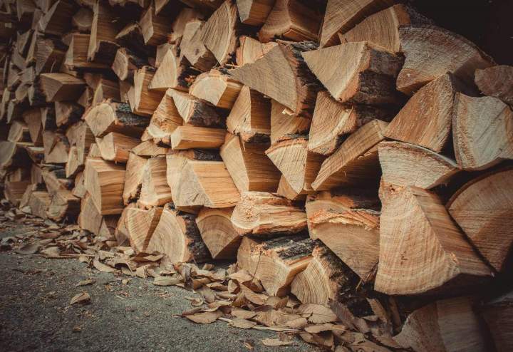 Vente de bois de chauffage, La Queue-en-Brie